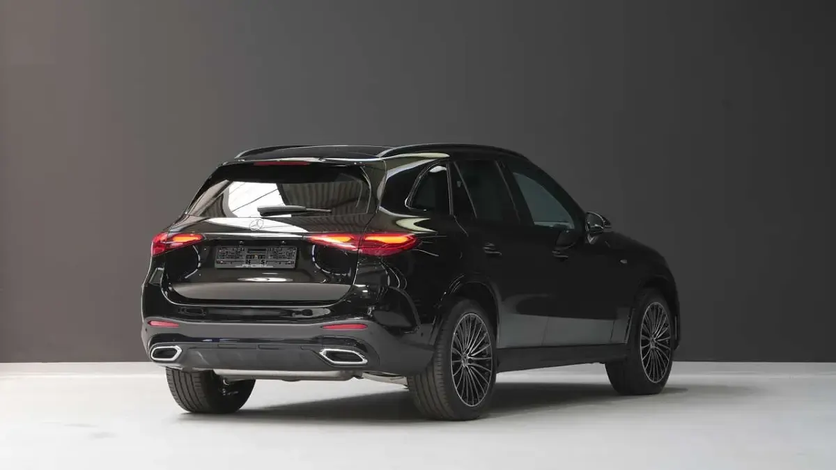 Neu Mercedes GLC300 AMG 204 PS (150 kW) 2026 Schwarz SUV