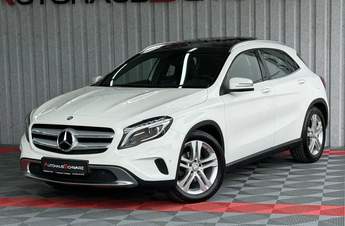 Gebraucht Mercedes GLA200 136 PS (100 kW) 2014 Calcitweiss  unilack SUV