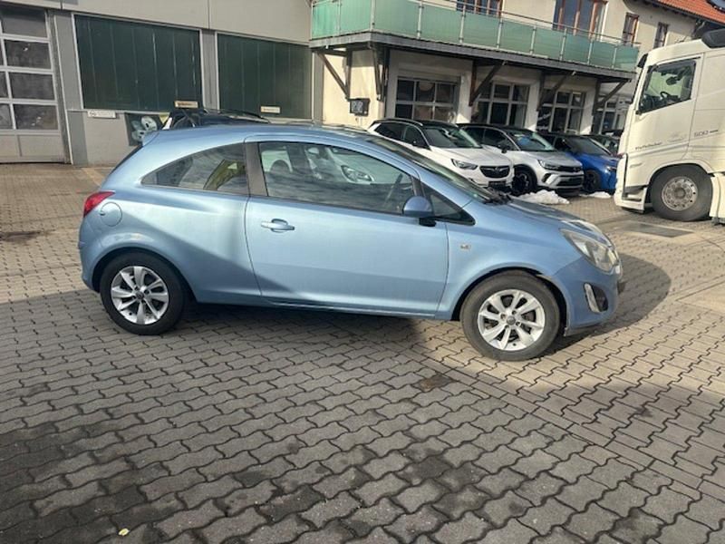 Gebraucht Opel Corsa Energy 87 PS (63 kW) 2014 Crinan blau / himmelblau Kleinwagen