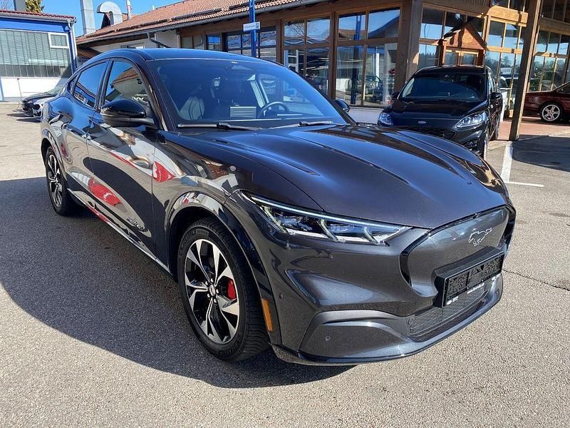 Gebraucht Ford Mustang Mach-E 258 kW (351 PS) 2022 Schwarz SUV