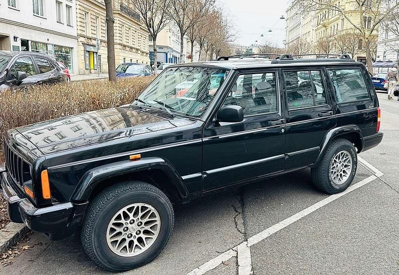 Schwarz Gebraucht 1998 Jeep Cherokee Limited SUV | 9.500 € (Fairer Preis) - Bild 1/4