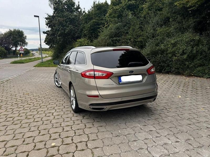 Gebraucht Ford Mondeo ST 179 PS (131 kW) 2016 Grau Kombi