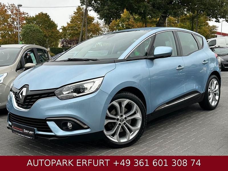 Grün Gebraucht 2017 Renault Scénic IV Experience Van / Kleinbus | 8.790 € (Etwas zu teuer) - Bild 1/4