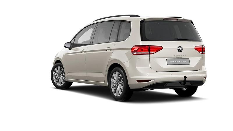 Gebraucht VW Touran 150 PS (110 kW) 2024 Ivory silver metallic Van / Kleinbus