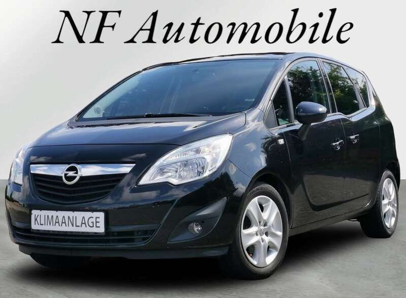 Saphirschwarz/black sapphire Gebraucht 2011 Opel Meriva Design Edition Van / Kleinbus | 3.980 € (Fairer Preis) - Bild 1/4