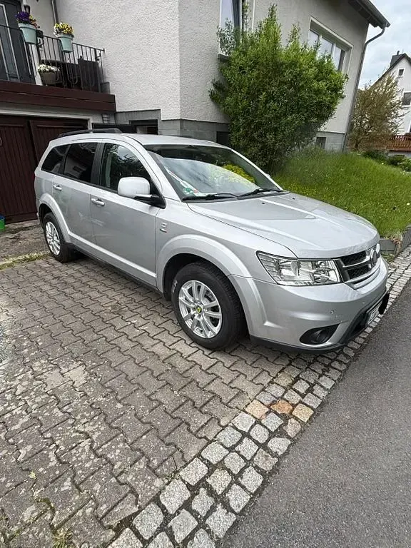 Gebraucht Fiat Freemont Lounge 170 PS (125 kW) 2012 Grau SUV