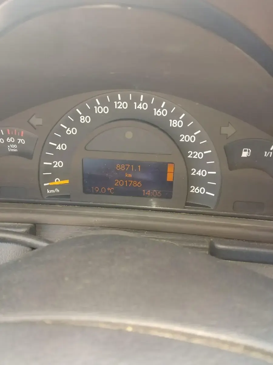 Gebraucht Mercedes C240 170 PS (125 kW) 2001 Silber Kombi