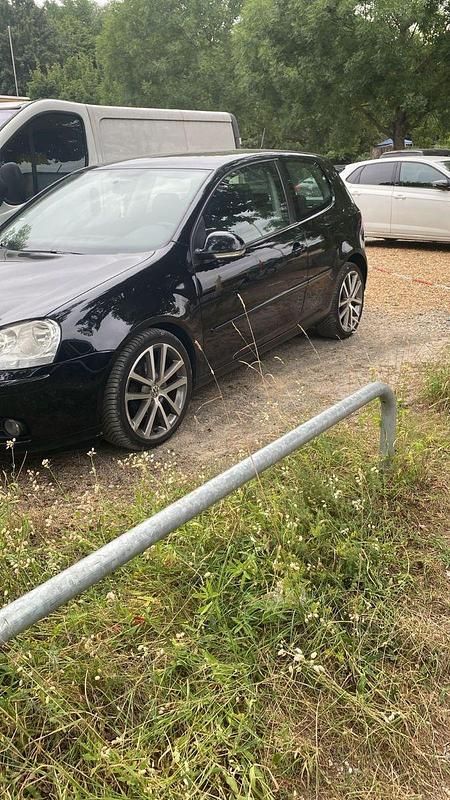 Schwarz Gebraucht 2007 VW Golf V Kleinwagen | 3.500 € (Fairer Preis) - Bild 1/4
