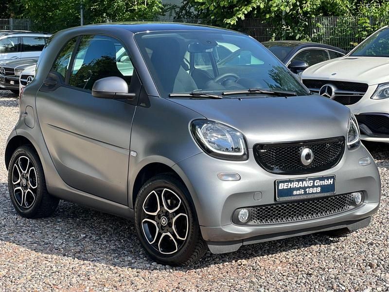 Grau Gebraucht 2019 Smart ForTwo Coupé Kleinwagen | 15.449 € (Fairer Preis) - Bild 1/4