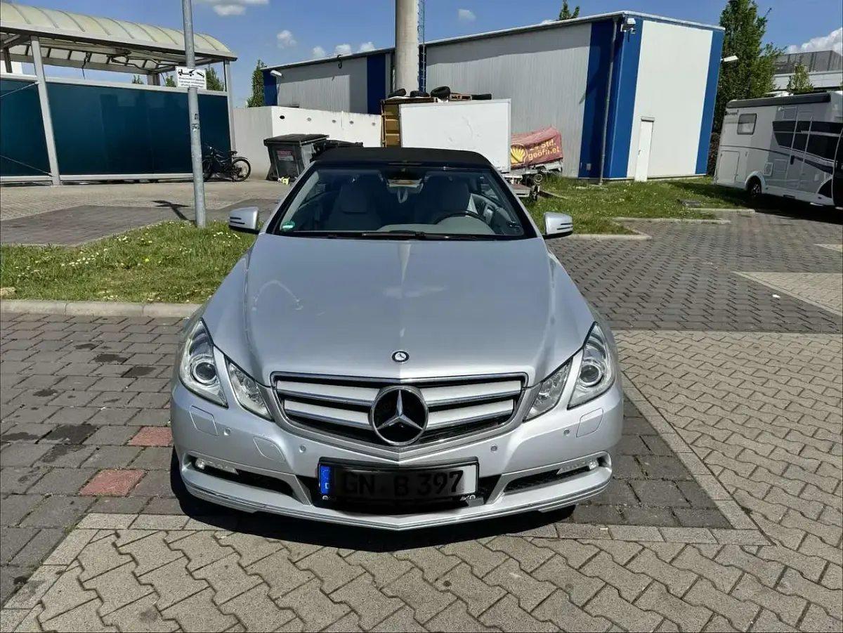 Gebraucht Mercedes E350 292 PS (214 kW) 2010 Grau Cabrio