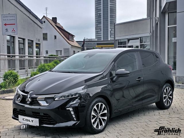 Gebraucht Mitsubishi Colt Plus 67 PS (49 kW) 2024 Schwarz Limousine