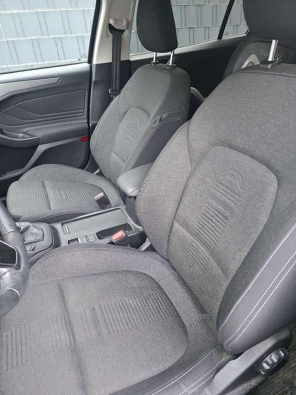 Gebraucht Ford Focus Active 125 PS (91 kW) 2019 Schwarz Kombi