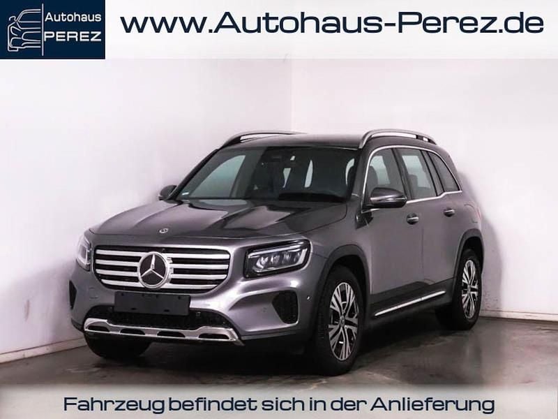 Grau Gebraucht 2024 Mercedes GLB250 Premium SUV | 47.789 € (Fairer Preis) - Bild 1/4