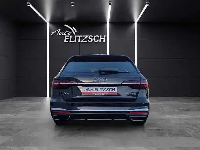 Używany Audi A4 S-Line 190 KM (139 kW) 2021 Czarny Kombi