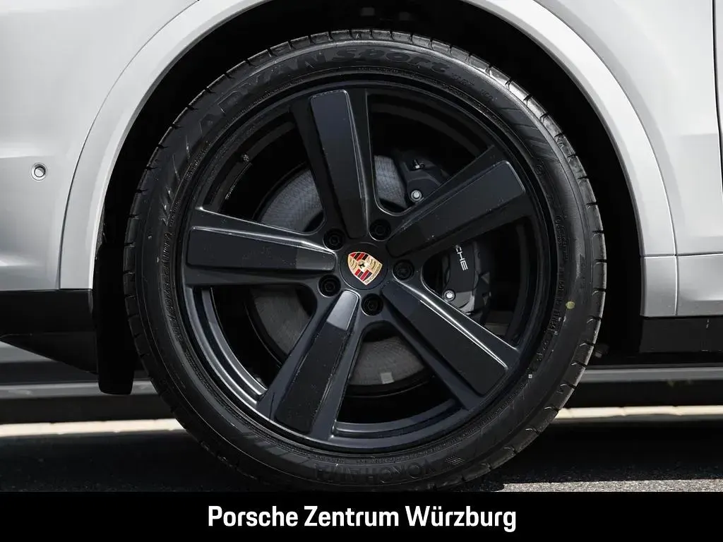 Neu Porsche Cayenne E-Hybrid Black Edition 470 PS (345 kW) 2026 Weiß SUV