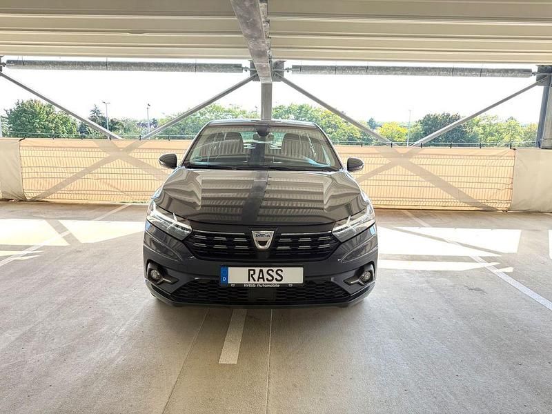 Gebraucht Dacia Sandero 91 PS (66 kW) 2022 Grau Kleinwagen