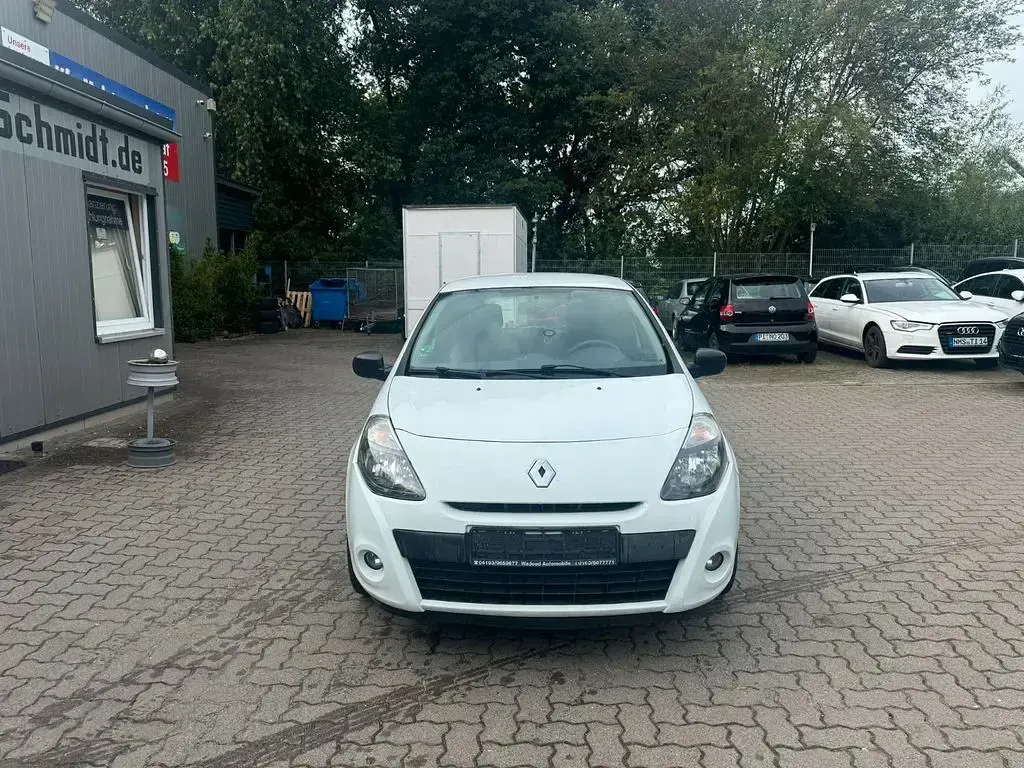 Gebraucht Renault Clio 88 PS (64 kW) 2011 Weiß Kleinwagen