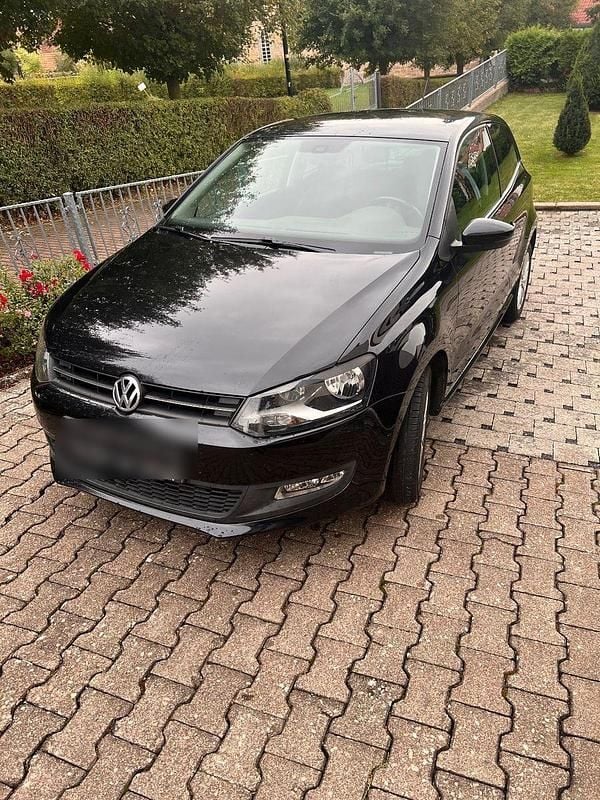 Schwarz Gebraucht 2010 VW Polo Team Limousine | 3.700 € (Fairer Preis) - Bild 1/4