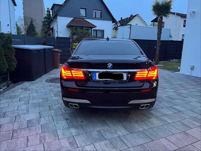 Second-hand BMW 730 245 CP (180 kW) 2009 Berlinǎ