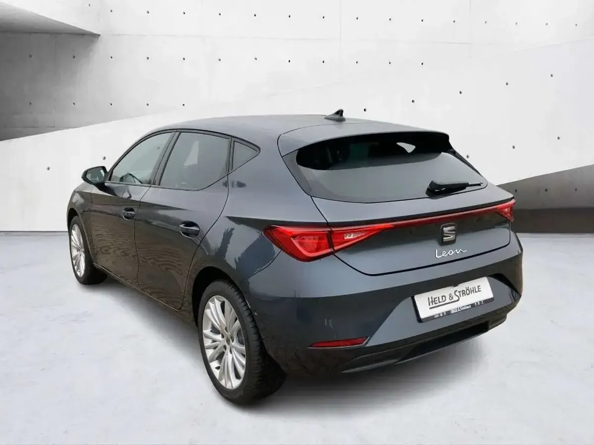 Gebraucht Seat Leon Style 150 PS (110 kW) 2025 Magnetic tech Limousine