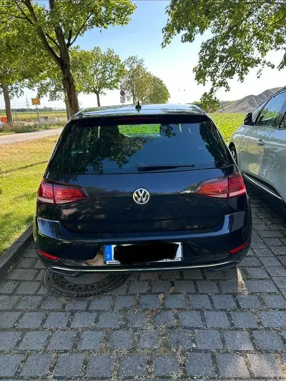 Gebraucht VW Golf VII Sound 150 PS (110 kW) 2017 Schwarz Limousine