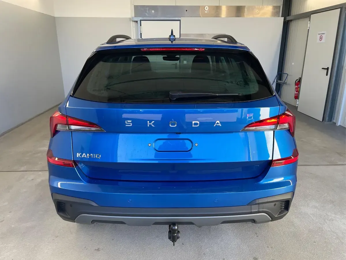 Neu Skoda Kamiq Selection 116 PS (85 kW) 2026 [8x8x] race blue metallic SUV