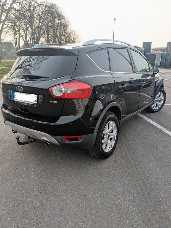 Gebraucht Ford Kuga Trend 140 PS (102 kW) 2011 Schwarz SUV