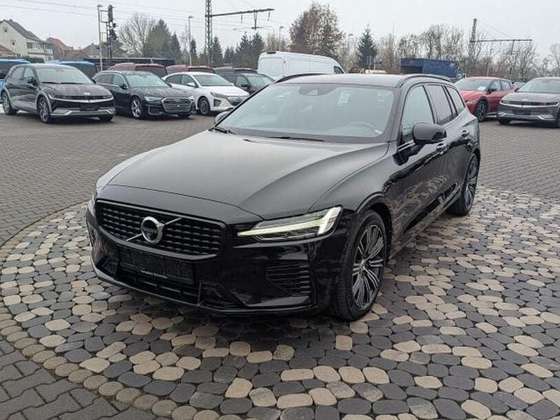 Gebraucht Volvo 360 88 PS (64 kW) 2021 Andere Limousine