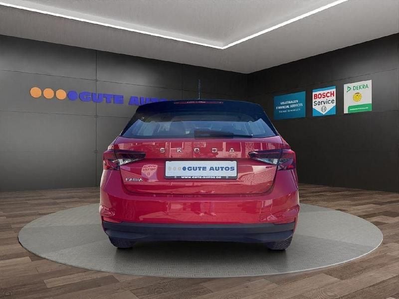 Gebraucht Skoda Fabia Ambition 80 PS (58 kW) 2023 Velvet red metallic Kleinwagen