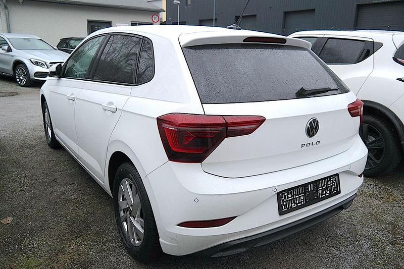 Gebraucht VW Polo Style 95 PS (69 kW) 2023 Weiß Limousine
