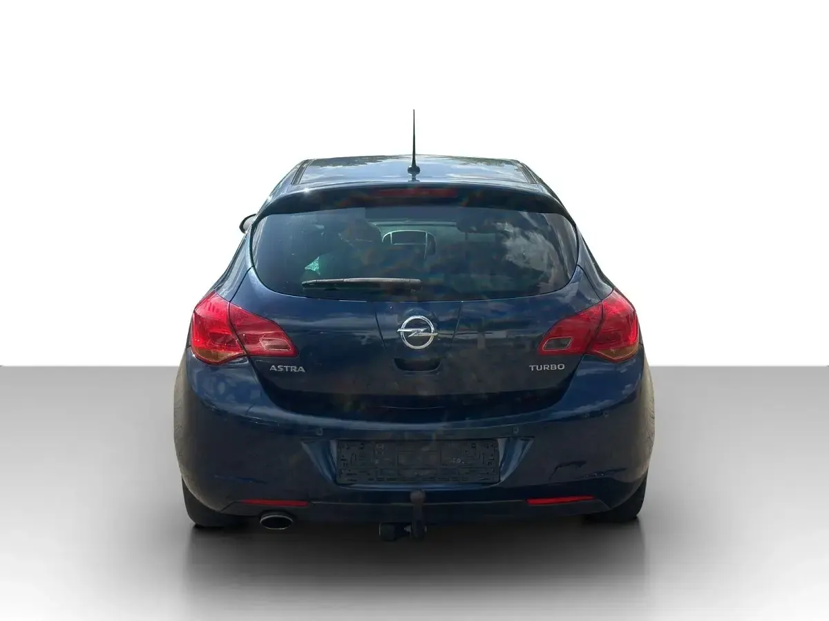 Gebraucht Opel Astra Design Edition 140 PS (102 kW) 2011 Blau Limousine