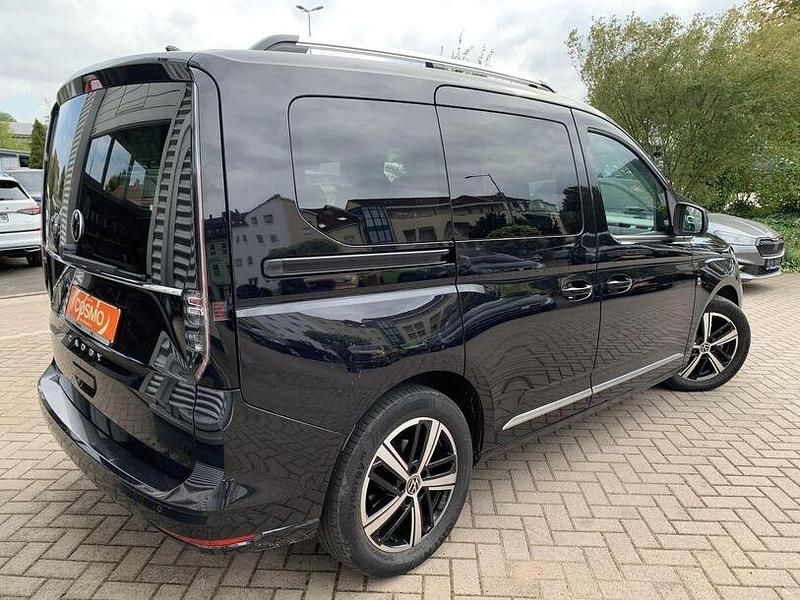 Gebraucht VW Caddy Style 114 PS (83 kW) 2022 Schwarz Van / Kleinbus