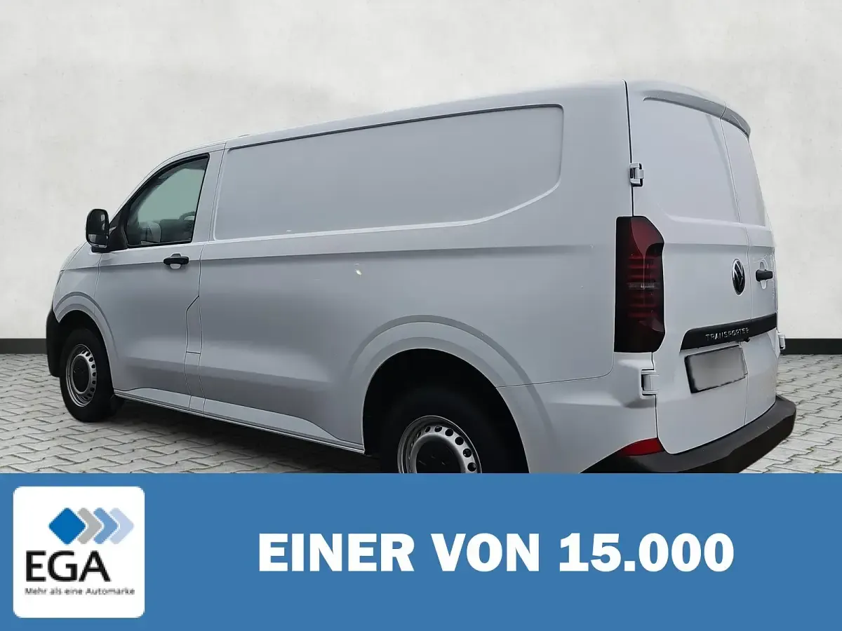 Neu VW T7 150 PS (110 kW) 2025 Van
