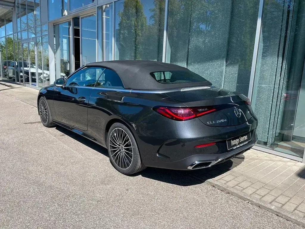 Gebraucht Mercedes CLE220 AMG 197 PS (144 kW) 2025 Lack graphitgrau Cabrio