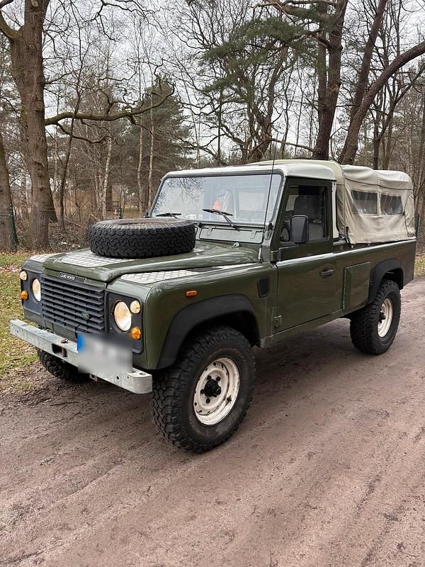 Gebraucht Land Rover Defender 113 PS (83 kW) 1990 Grün SUV