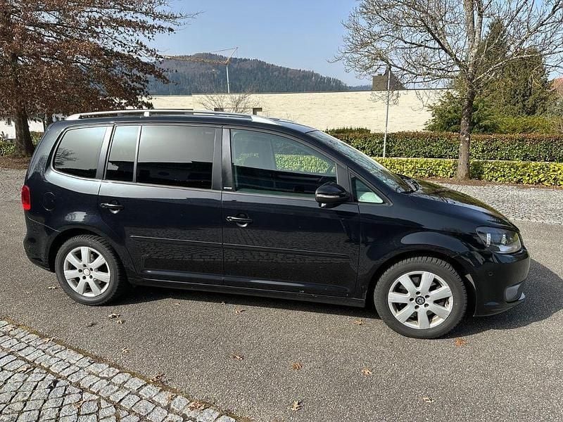 Gebraucht VW Touran Style 140 PS (102 kW) 2012 Schwarz Van / Kleinbus