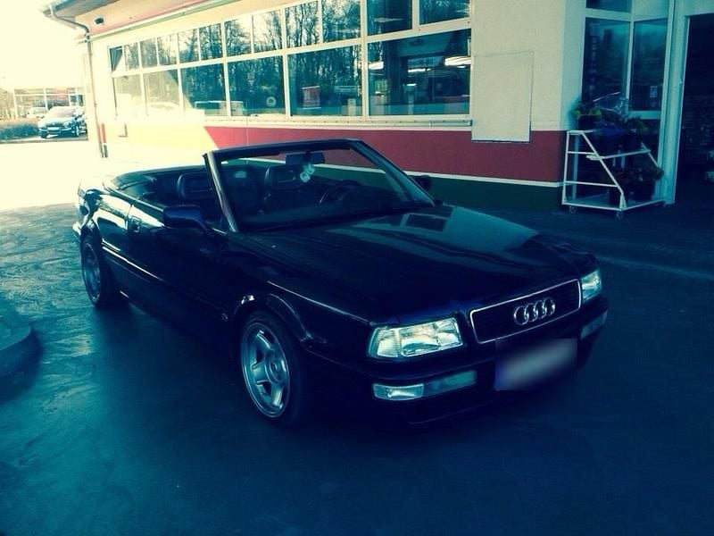 Second-hand Audi 80 Basis 116 CP (85 kW) 1994 Albastru Cabrio