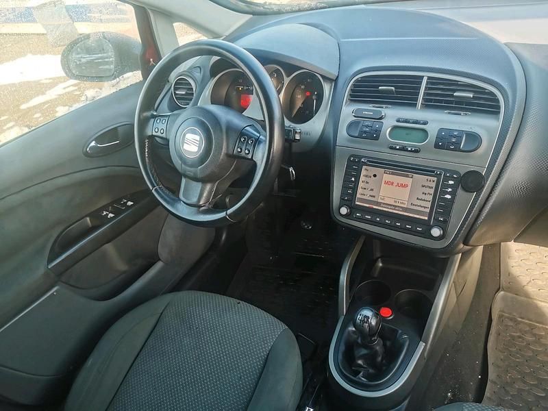 Gebraucht Seat Altea 105 PS (77 kW) 2005 Rot Van / Kleinbus