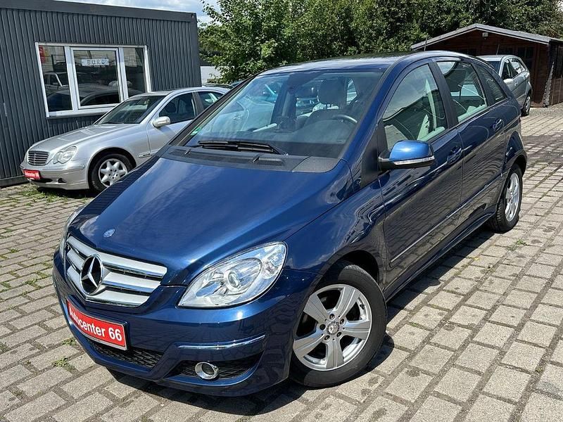 Blau Gebraucht 2009 Mercedes B170 Van / Kleinbus | 7.490 € (Fairer Preis) - Bild 1/4