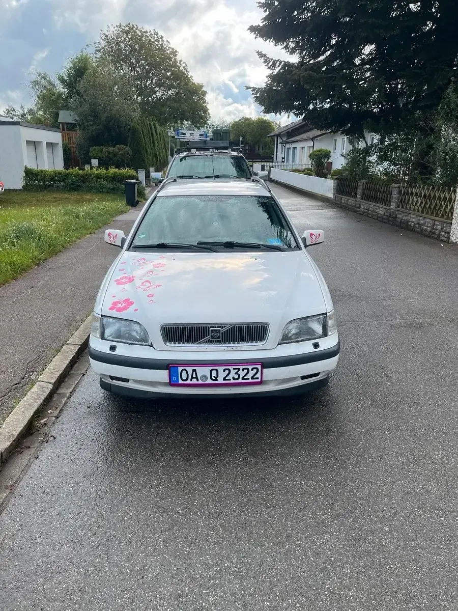 Gebraucht Volvo V40 140 PS (102 kW) 1998 Weiß Kombi