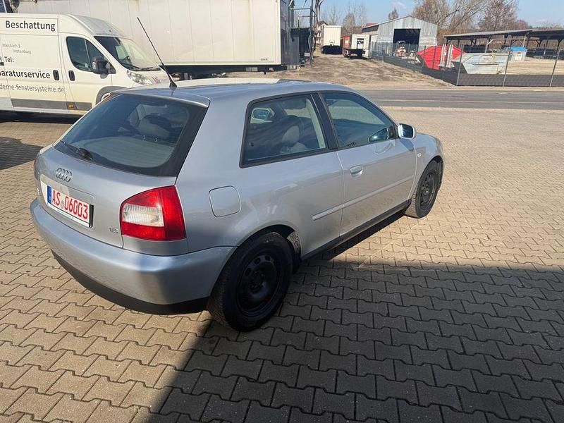 Gebraucht Audi A3 Ambiente 102 PS (75 kW) 2001 Silber Kleinwagen