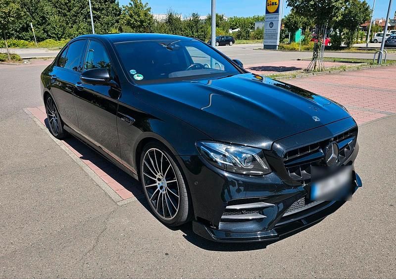 Schwarz Gebraucht 2019 Mercedes E53 AMG AMG Limousine | 51.490 € - Bild 1/4
