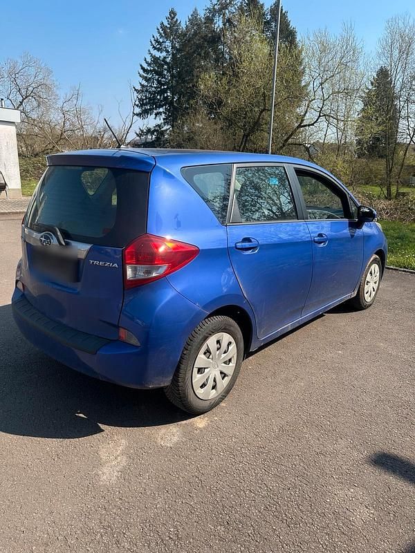 Gebraucht Subaru Trezia 89 PS (65 kW) 2011 Blau Kleinwagen