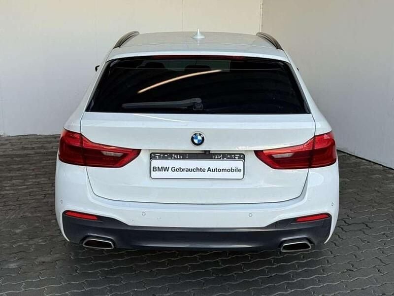 Gebraucht BMW 540 M Sport 320 PS (235 kW) 2018 Alpinweiss iii Kombi