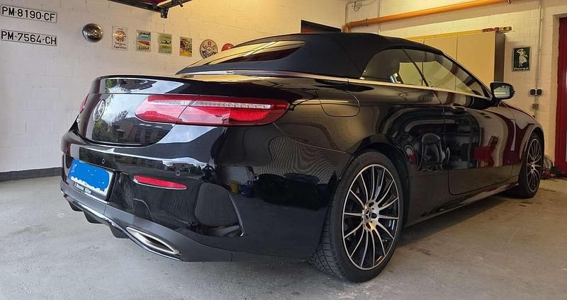 Schwarz Gebraucht 2020 Mercedes E200 AMG line Cabrio | 37.300 € (Teuer) - Bild 1/4