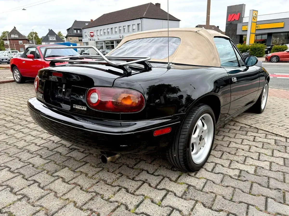 Second-hand Mazda MX5 116 CP (85 kW) 1993 Other Cabrio