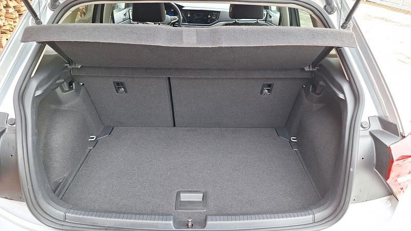 Gebraucht VW Polo Life 95 PS (69 kW) 2022 Silber Kleinwagen