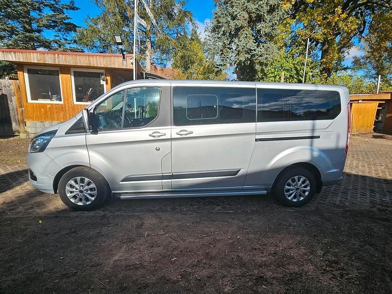 Gebraucht Ford Transit Custom 130 PS (95 kW) 2019 Silber Van / Kleinbus