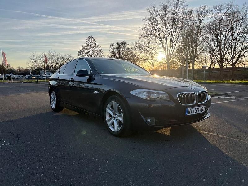 Gebraucht BMW 525 Performance 204 PS (150 kW) 2010 Blau Limousine