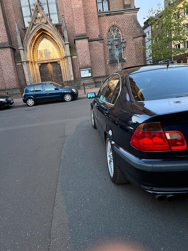 Brugt BMW 320 150 HK (110 kW) 1998 Blå Sedan